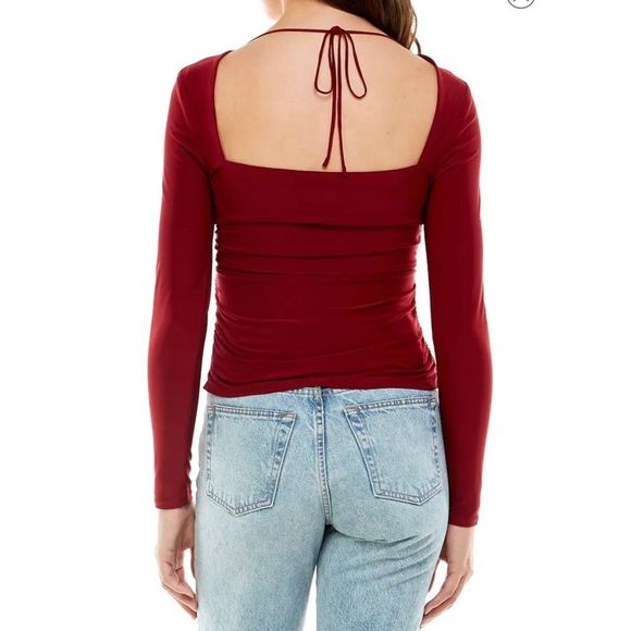 Melrose Cutout Detail Halter Neck Knit Top. - Picture 2 of 3